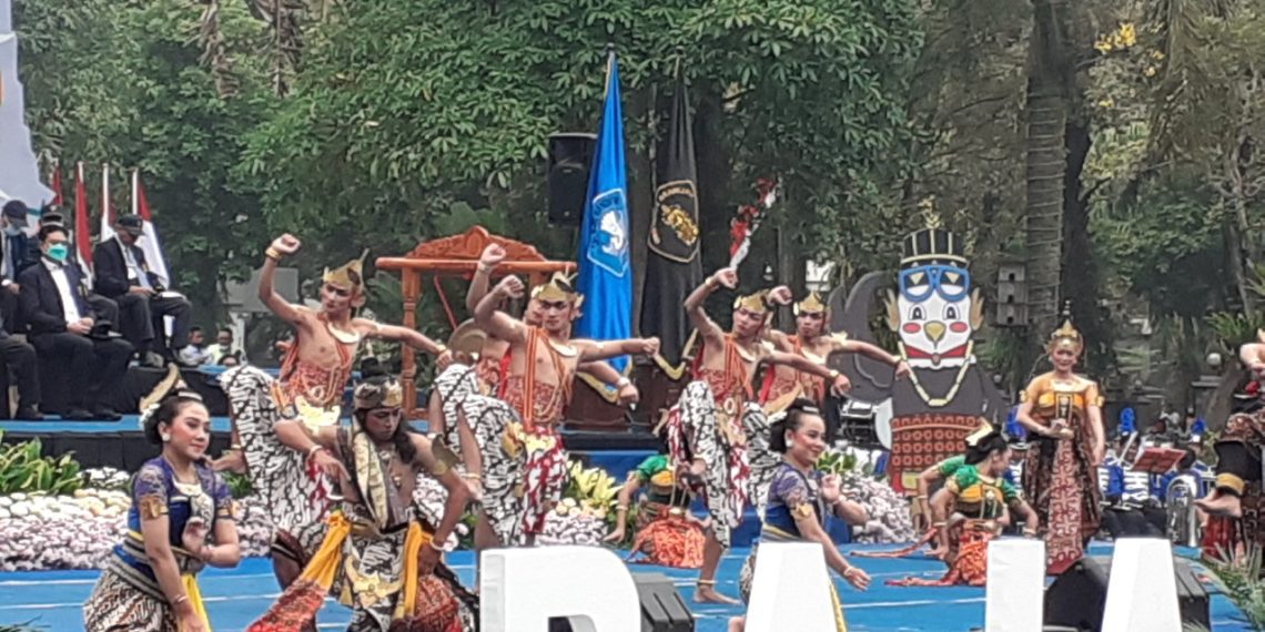 Tari Brawijaya Awali Pembukaan PKK Maba UB 2022